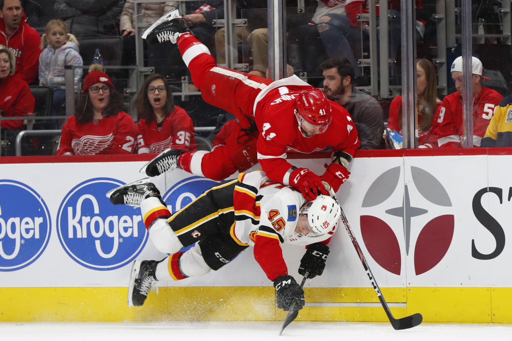 APTOPIX Flames Red Wings Hockey